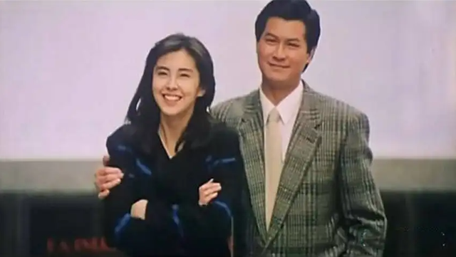 邓光荣：与霍英东平起平坐，和向华强硬刚，却在王家卫身上栽跟头