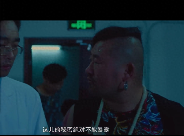 组织中国演员赴泰国拍戏的“颜十六”是谁？