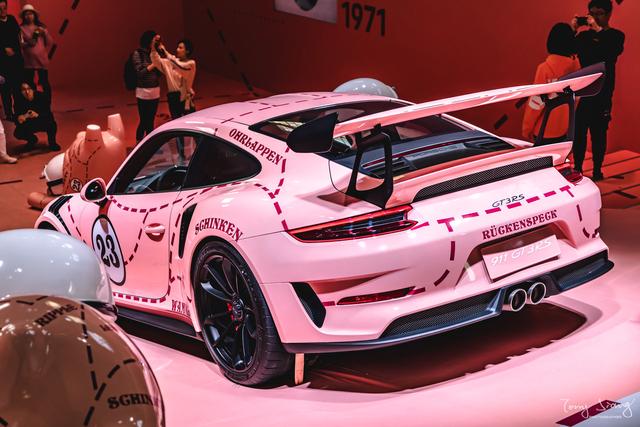 图虫人文摄影:粉红猪