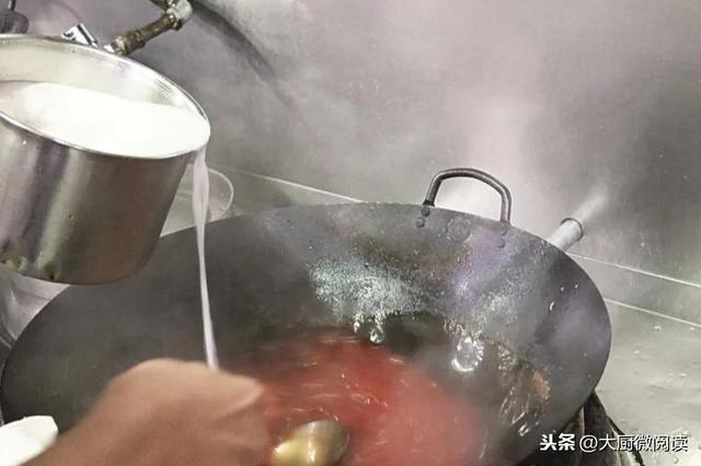 这金毛狮子鱼日售300条，每月营收超百万