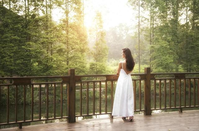 女生为何总爱问“你爱我吗？”——情感背后的心理探秘