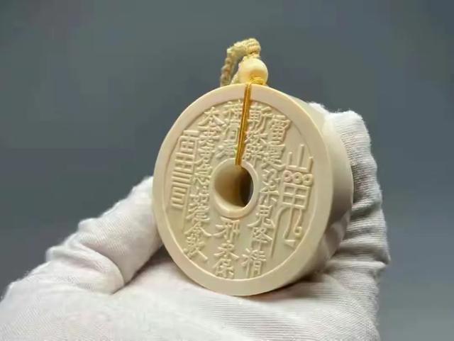 猛犸牙价格一克多少钱？最新猛犸牙价格介绍！