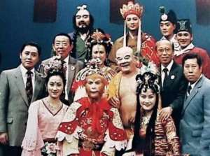 西游记玉帝扮演者(玉皇大帝王卫国近照，满头白发，重聊西游回忆满满)