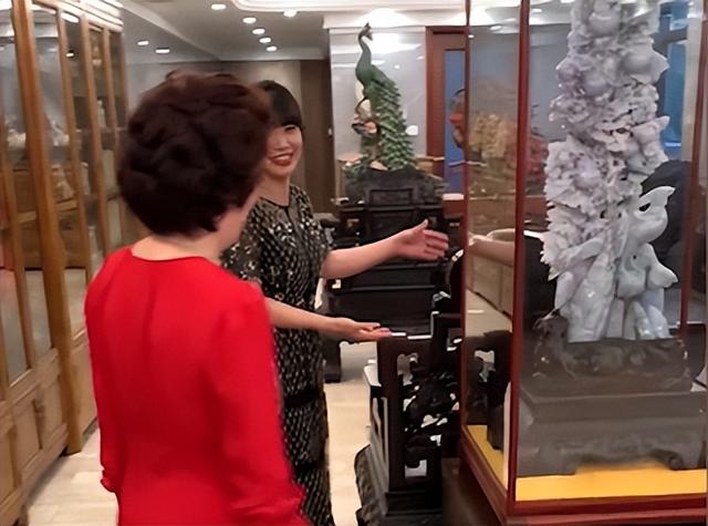 鲍鱼家姐：全网最壕贵妇，浑身装扮抵一栋楼，有何实力能碾压Cici