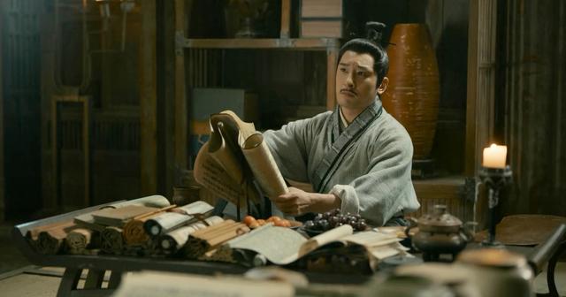 《风起洛阳》：当掌春使身份被揭开以后，新的谜题又出现了