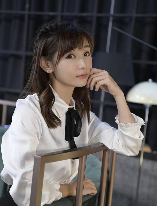 TVB离巢小花被指样貌再进化！本人大方回应：说我美好过说我丑