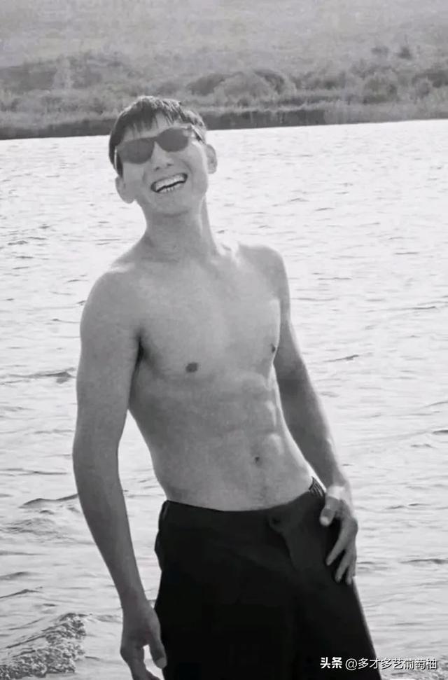 南北对决的配角天才谁演技好?蒋奇明乍看有点凶，阿如那看了想跑