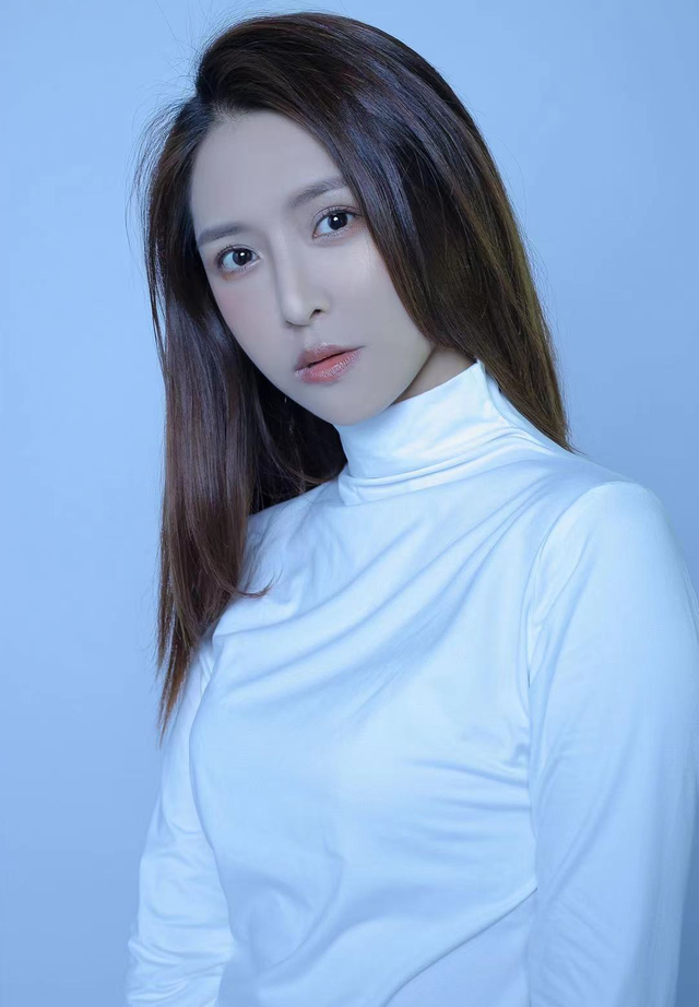 又一女星婚礼现场曝光！奢华浪漫群星云集，与老公郎才女貌好般配