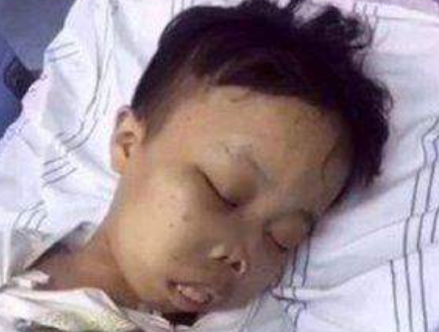 还记得“外星人”陈山吗?24岁坐拥5亿净资产,却惨遭快手清退