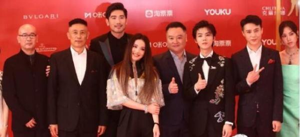 上海电影节：舒淇和鹿晗同框，两人对着镜头做搞怪表情，太可爱