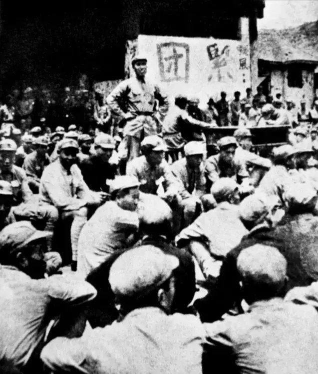 1959年毛主席卸任，朱老总为何拒绝担任主席之位，推荐刘少奇？