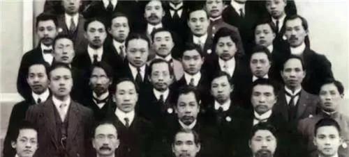 洪门：300年历史的黑帮巨头，如何从地下走向阳光？