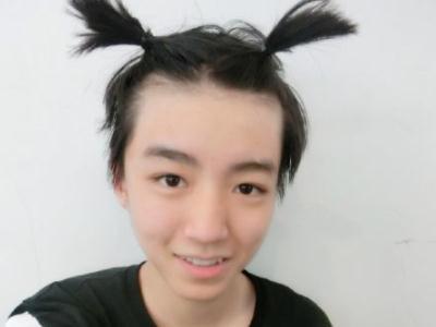 王俊凯到底有多高？看到他和鹿晗合照后，网友：小凯真的长大了！