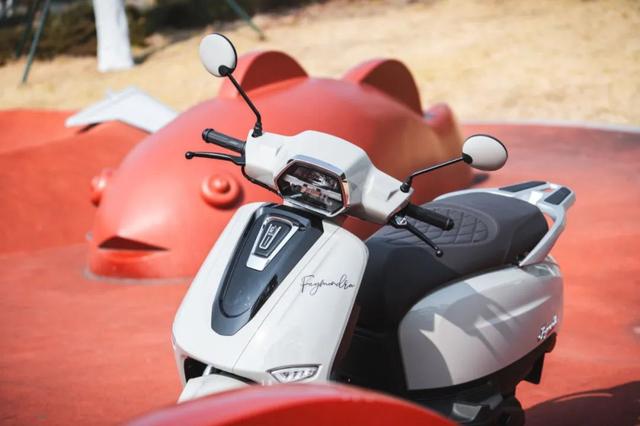 125cc入门踏板什么价格才合理，古思特或许能够告诉你！