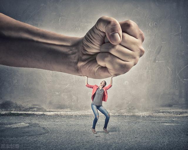 《熔炉》：底层人物的抗争困难重重，虽失败，却促使熔炉法诞生了