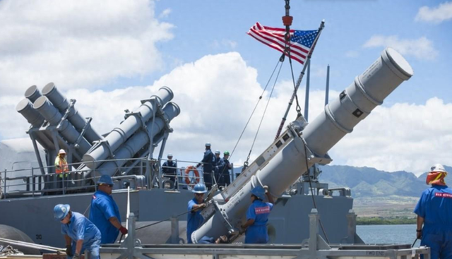 美推翻承诺,大批售台军火被扣押,统一无人能挡,解放军3招制胜