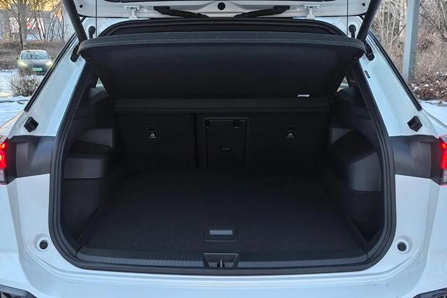 2.0T动力，带四驱，智能体验更强，试驾一汽-大众全新探岳L