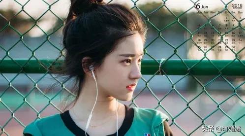 编剧祝明怒怼赵露思后发文回应：娱乐圈的争议风暴