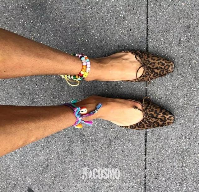 时髦办｜把彩色玩具戴上身，返老还童