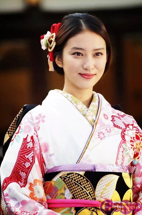 容易被念错名字的日本明星，尴尬又好笑