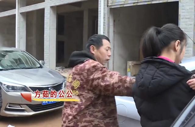 嫌儿媳好吃懒做，婆家有钱也不给孙子看病，儿子夹在中间无计可施