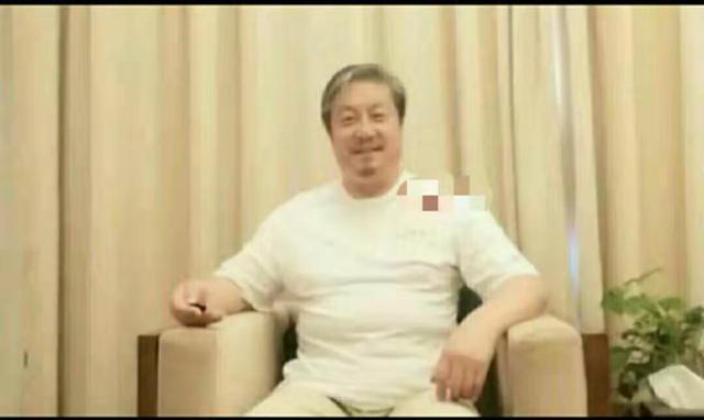 玉皇大帝王卫国近照，满头白发，重聊西游回忆满满