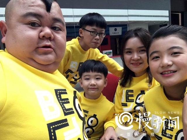 身高1米2奋斗出7套房 漂亮老婆说：不图他钱，图人