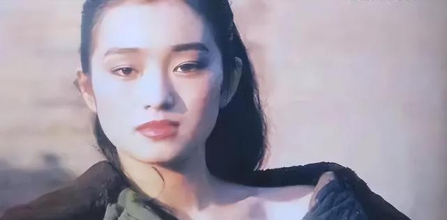 三位拍过色情片”而红的女明星，巩俐心甘情愿，她却假戏真做