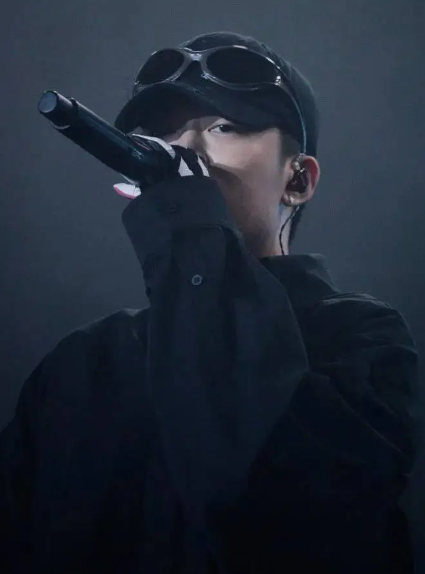 做头发事件7年后，李小璐与PGOne现状令人意外，网友：贾乃亮亏了