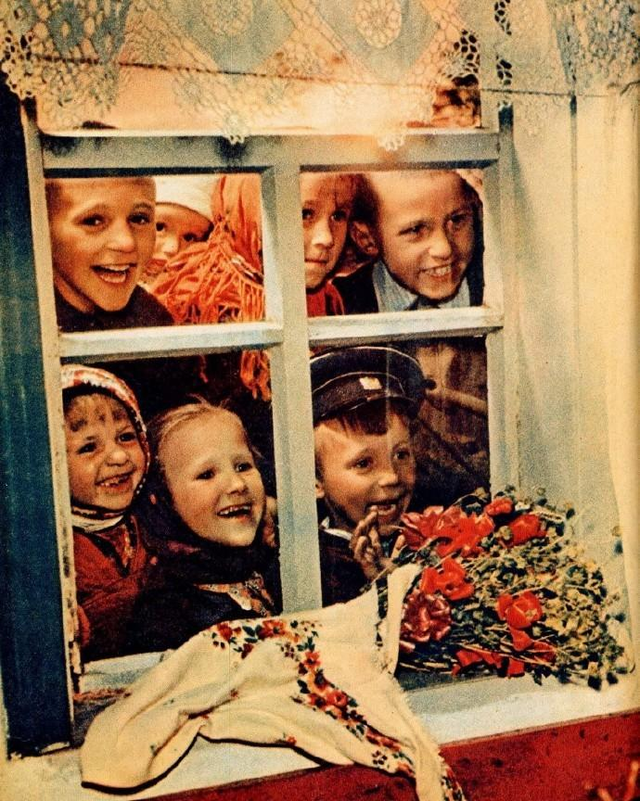 【晚清风情录】老照片中的花楼女子丰乳肥臀，30张尽显绝代风姿