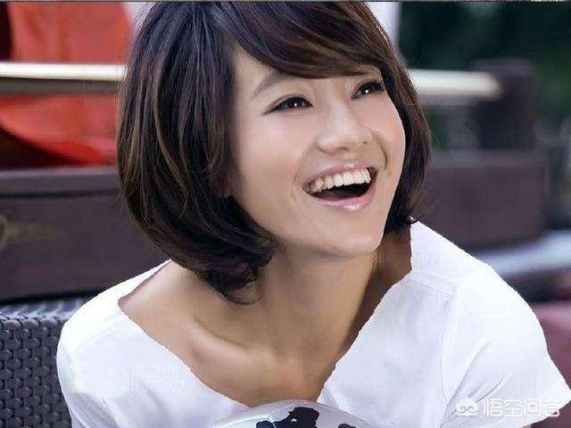 你认为中国最美的十位女主持人都有谁?