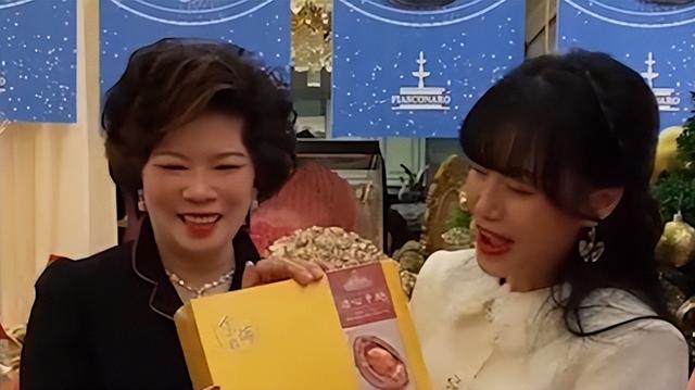 鲍鱼家姐：全网最壕贵妇，浑身装扮抵一栋楼，有何实力能碾压Cici