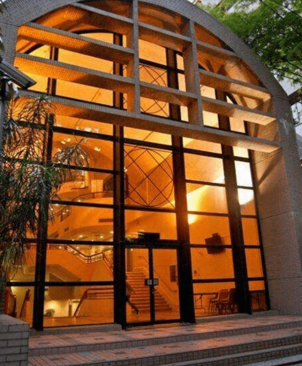 相伴30余年，李嘉诚仍不敢将周凯旋娶进门，背后原因没有那么简单