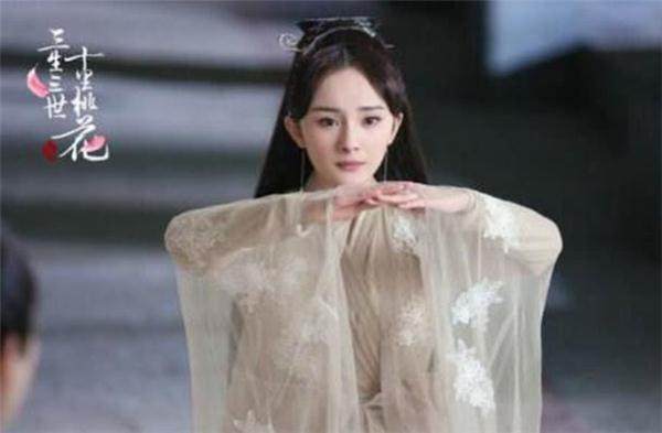 杨幂在《三生三世》的4个造型，最后一款美炸天，但只出现过一次