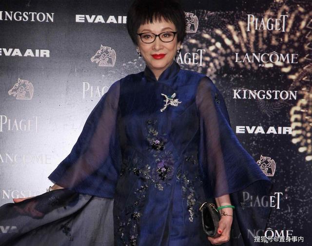 父亲浦东第一地主，母亲是影后，继承上海133套房，21岁身家百亿