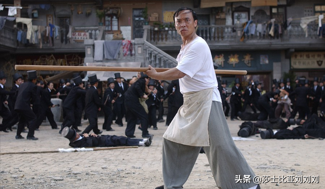 盘点《功夫》里的19个经典角色：酱爆最搞笑，星爷武功最高