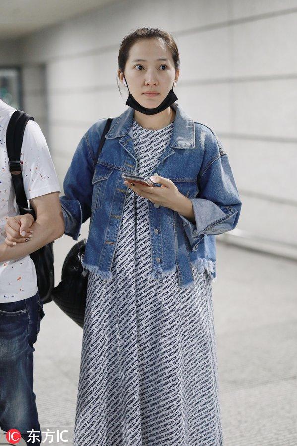 聂远与娇妻秦子越十指相扣现身,“大猪蹄子”现实中简直超宠妻