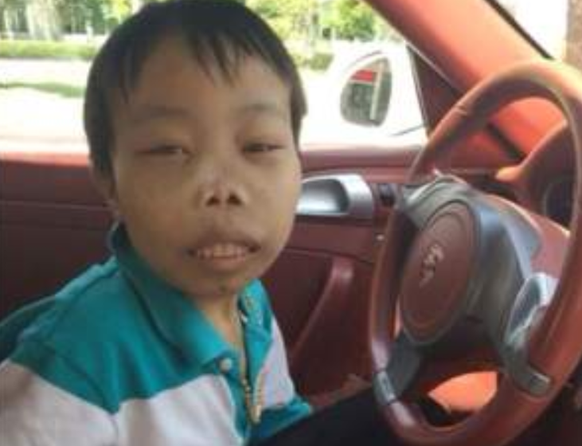 还记得“外星人”陈山吗?24岁坐拥5亿净资产,却惨遭快手清退