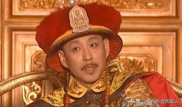 同样是演康熙，把罗晋、刘恺威、陈道明放一起看，差距一目了然