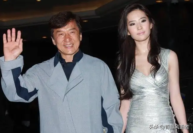 成龙与众多女星的情感秘事，有人为他放弃事业，有人对他不屑一顾