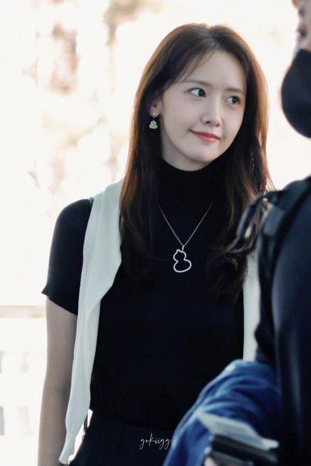 林允儿：从国民初恋到全能女神，她的蜕变之路令人惊叹！