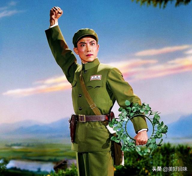 八个样板戏，轰动一时现代戏曲的巅峰作品，官方认定影响久远