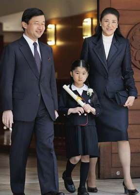 佳子内亲王(佳子内亲王：被称作日本皇室最美公主，却连穿衣自由都做不到)