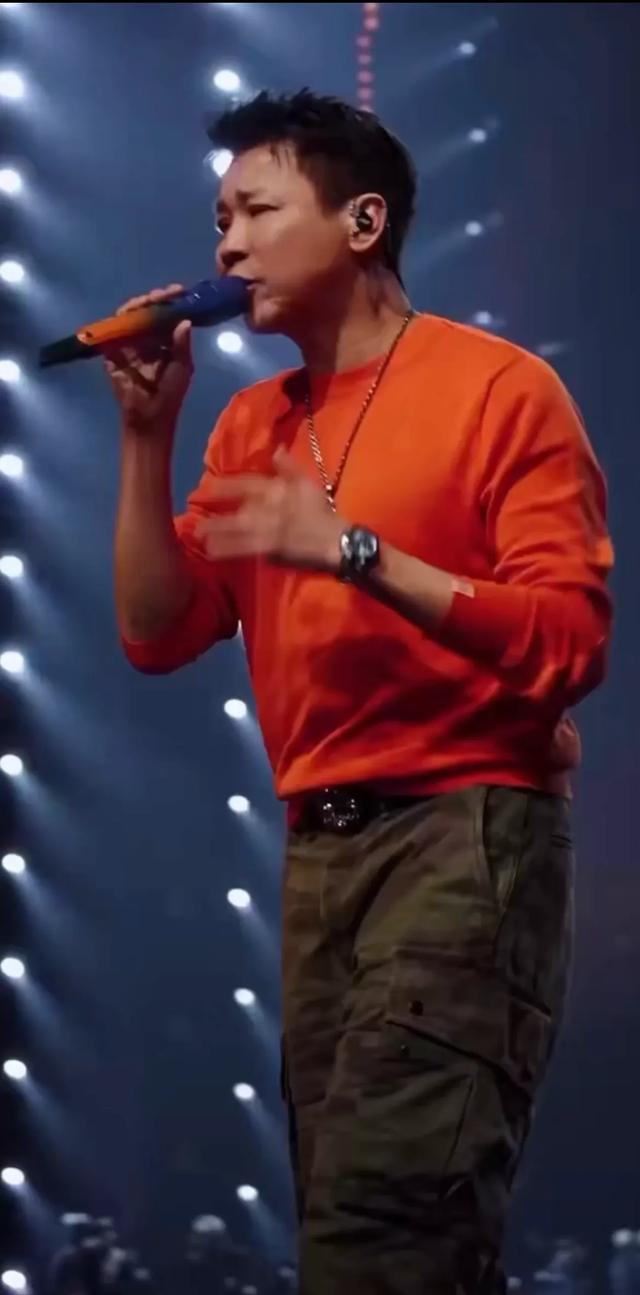 2025年江苏卫视跨年晚会节目单 跨年演唱会全开麦真唱