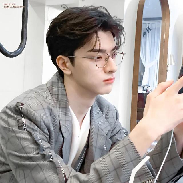 帅哥头像｜阳光男孩头像｜无水印