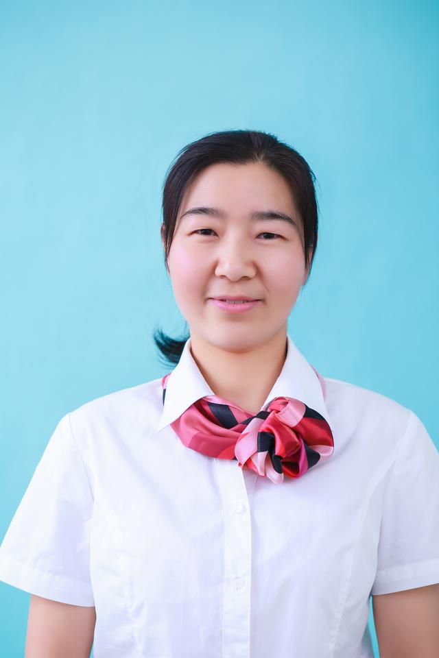 会泽24人分获2019年度“名师、名医、文化名人、优秀人才”称号