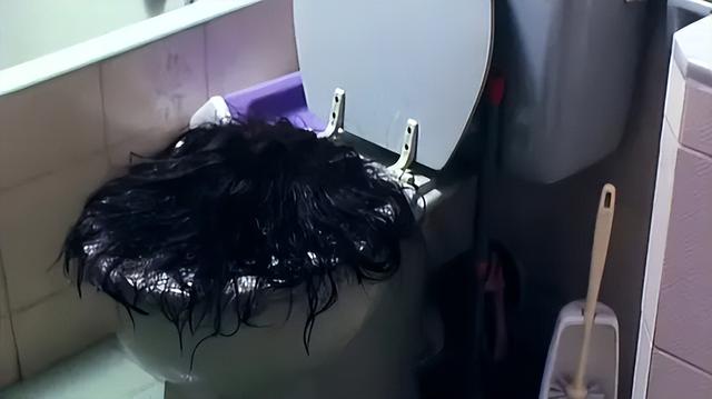 看完这十部恐怖片，总觉得房间里怪怪的