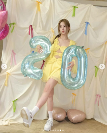 直击欧阳娣娣庆生「妮妮、娜娜全到齐」！低胸开2洞穿超辣  万人朝圣赞爆