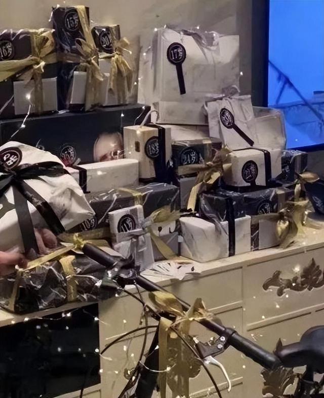 奢靡荒唐的白马会所:性交易泛滥,让无数富婆挥金如土