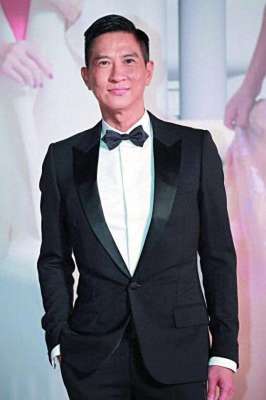 张家辉演过的电影(张家辉：爱电影对得起每个角色，所以还想疯狂干票大的｜人物)